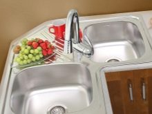 Две раковины на кухне: для чего нужна маленькая чаша
