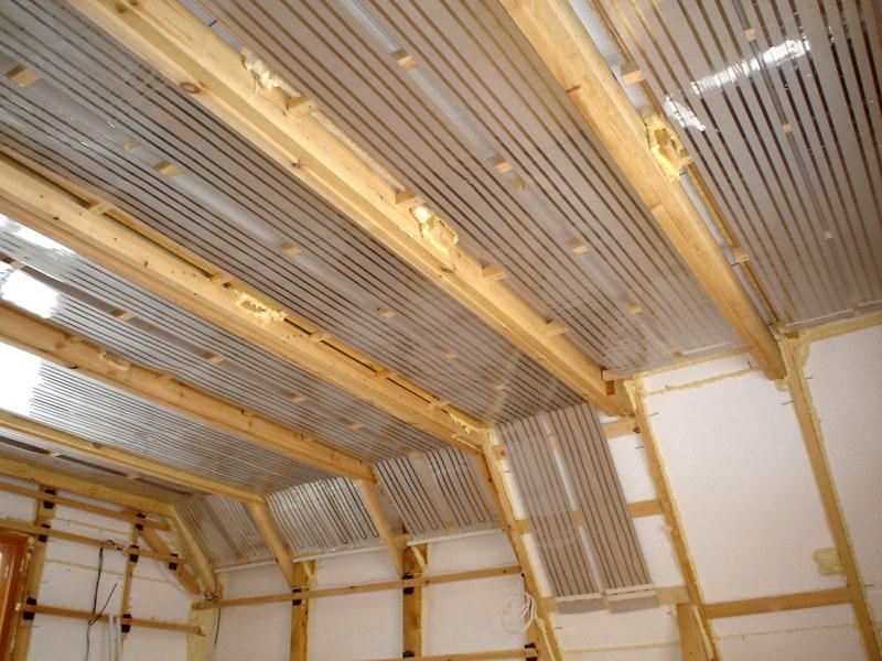 Полноценное отопление помещения мансарды при помощи пленочных инфракрасных ПЛЭН систем, устанавливаемых как на потолок, так и на стены
