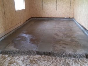 Как правильно сделать бетонное половое покрытие?