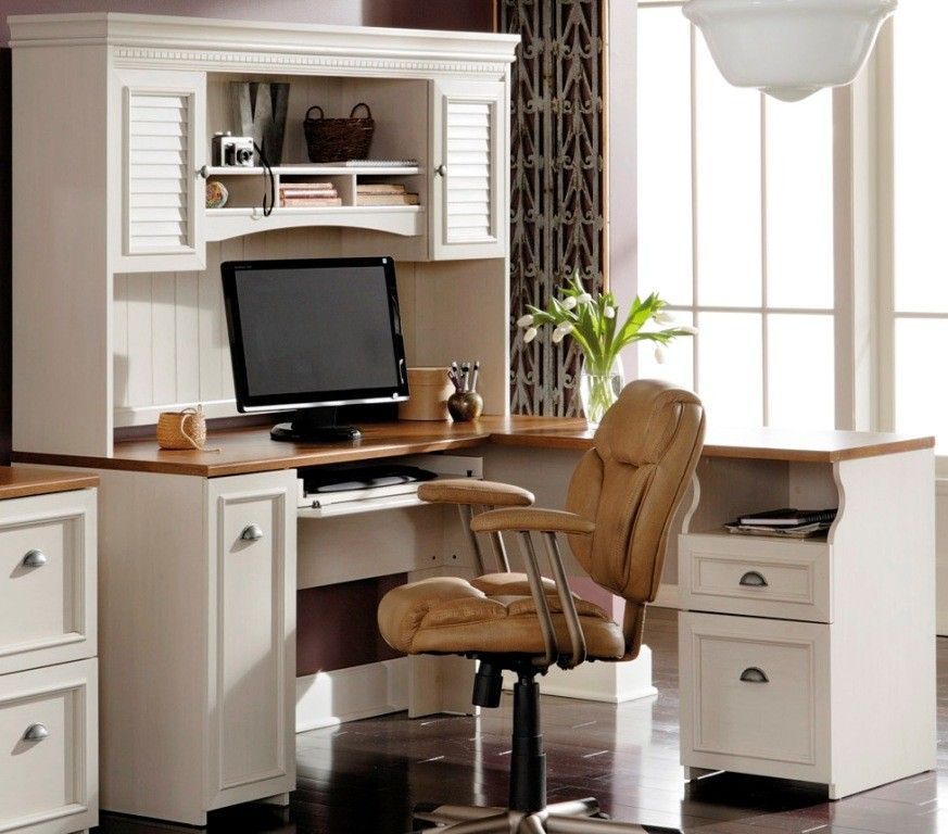 Домашний оазис продуктивности: почему угловой письменный стол - идеальный выбор для уютного кабинета