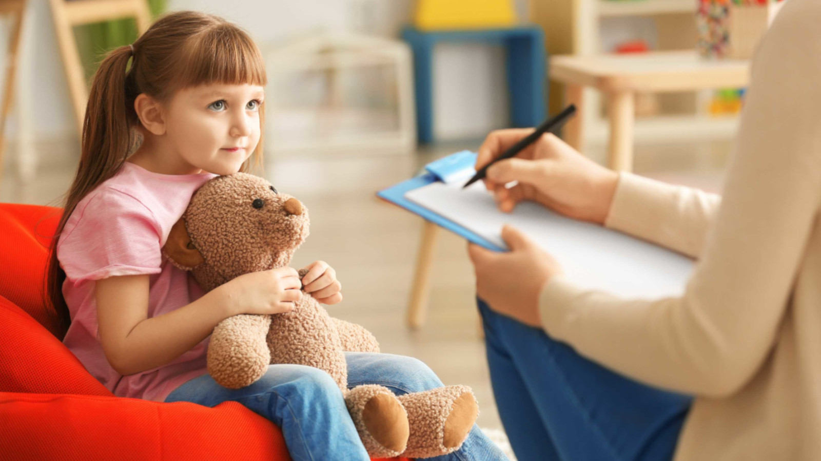 Обучение на детского психолога: как стать профессионалом в своей области
