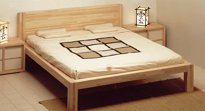деревъяная двуспальная кровать