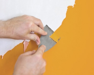 Как снять старую краску со стен: выбор способа
